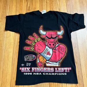 Vintage Chicago Bulls 1996 NBA Champions Shirt Men Large Six fingers left TShirt